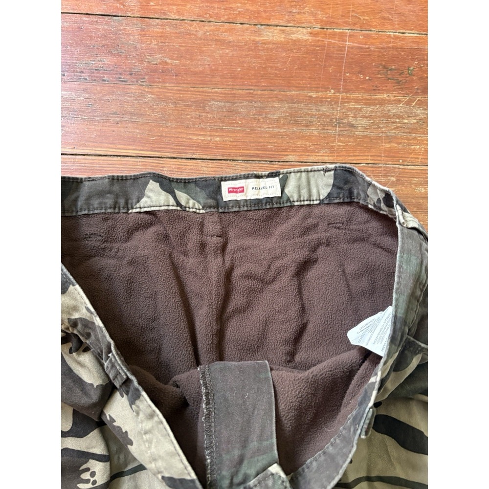 Wrangler Camouflage Cargo Pants Mens 40x30 Green Camo Fleece Lined - Picture 3 of 7